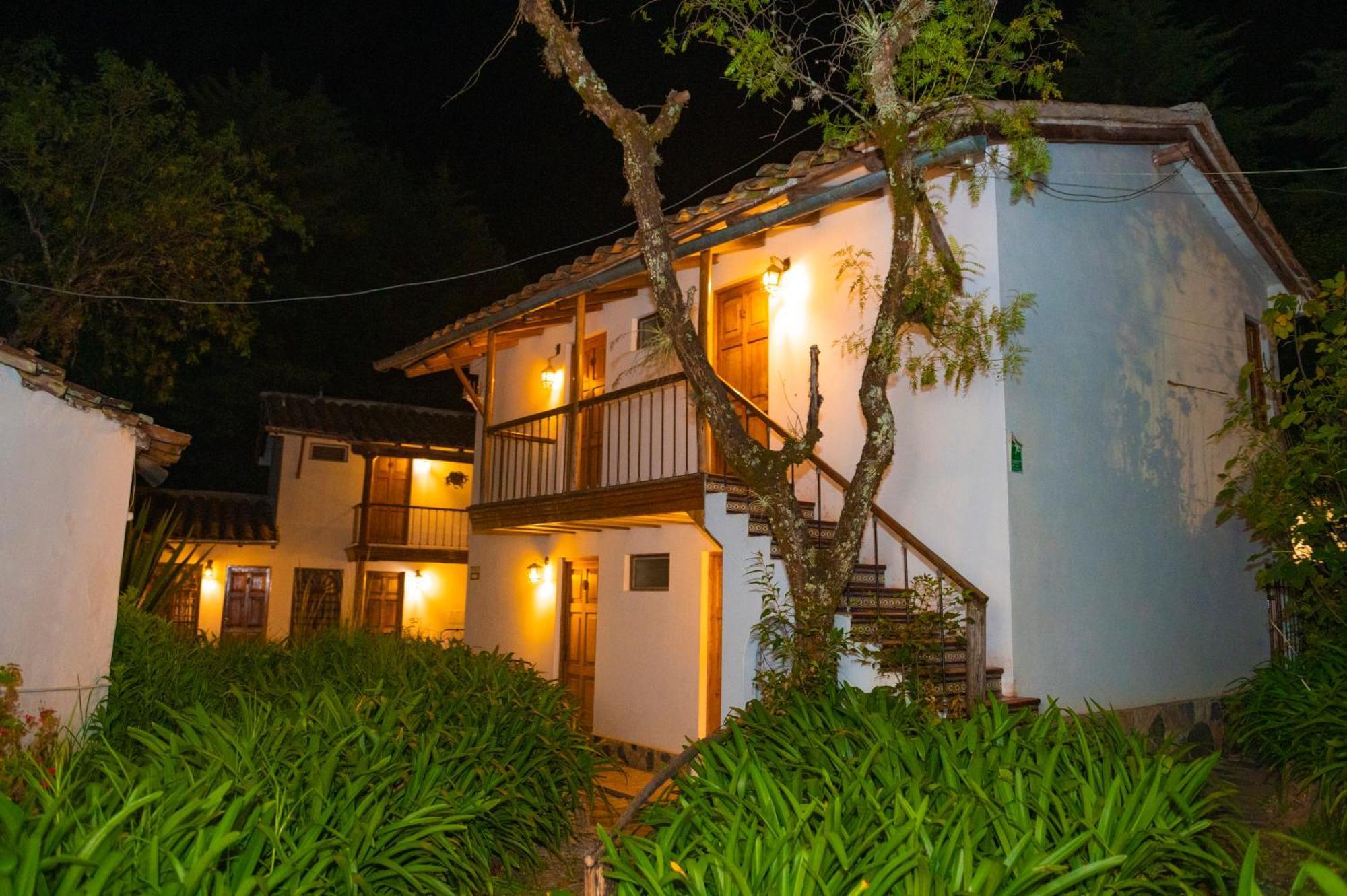 Hotel El Patio De Monterrey Huaraz  Zewnętrze zdjęcie
